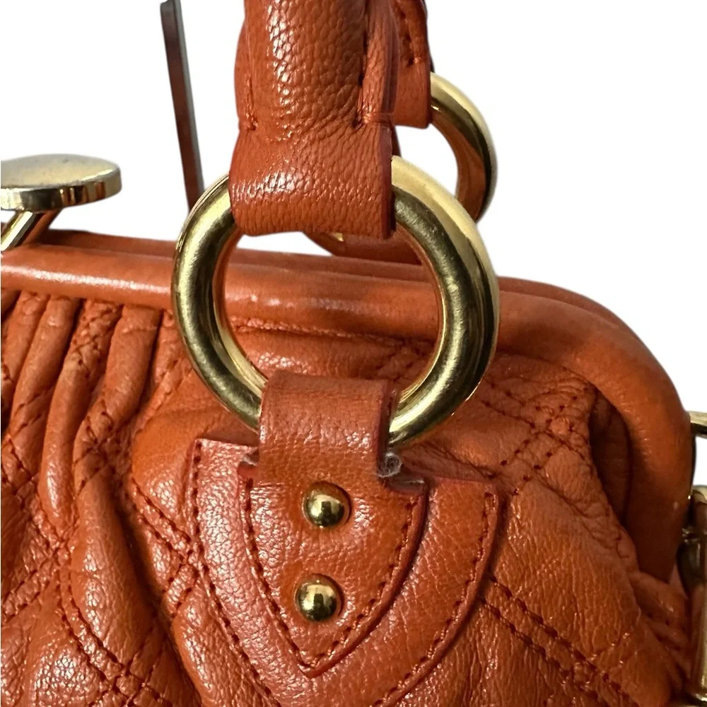 Marc Jacobs reposhing this